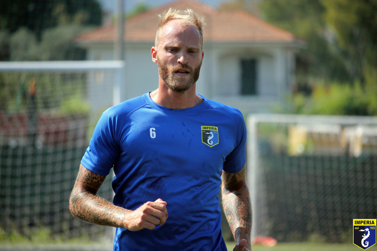 Juve Stabia, l’ex De Bode: “In Serie B la continuità farà la differenza”