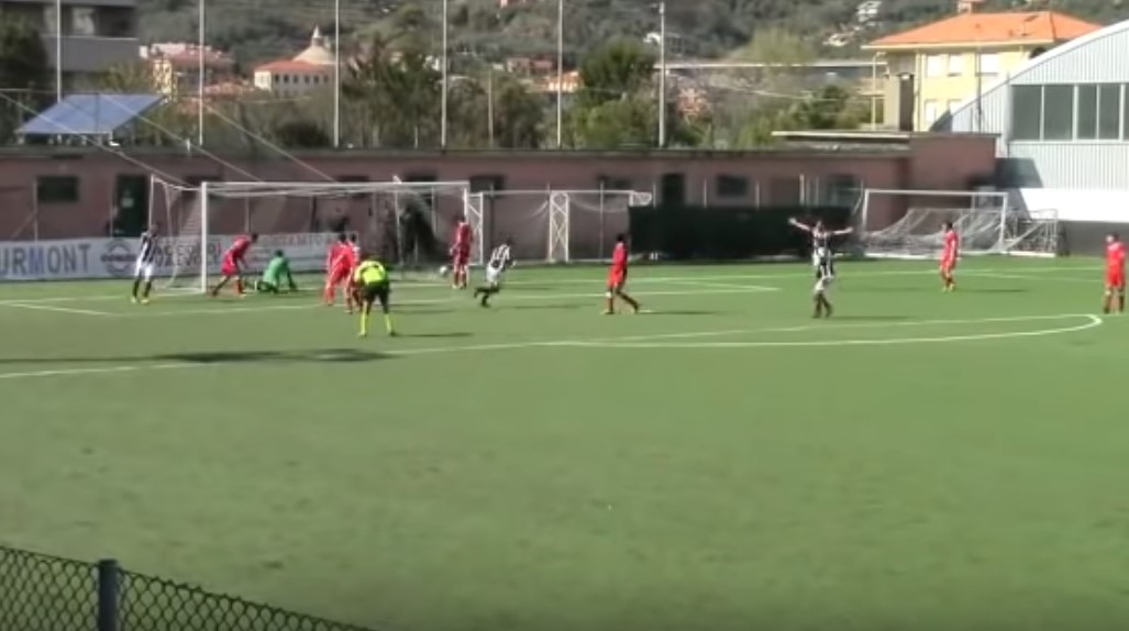 Calcio: gli highlights di Lavagnese - Savona. Gli striscioni passano con i gol ...