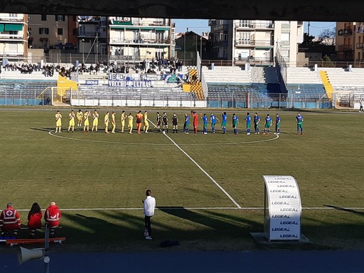 Calcio. Savona, la testa è da un'altra parte: il Seravezza passeggia al &quot;Bacigalupo&quot;, toscani vittoriosi con un pesante 5-1