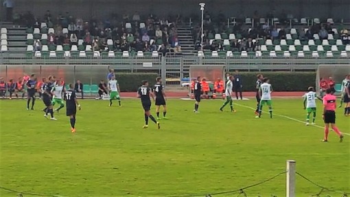 Calcio, Albissola. Tre punti per spazzare via ansie e polemiche, a Chiavari arriva l'Arzachena