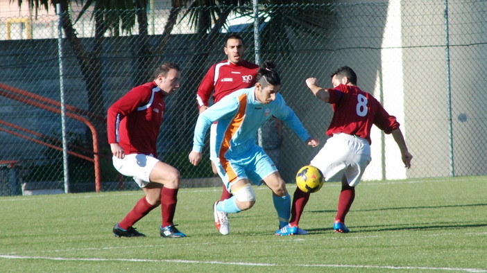 Calcio, Promozione: il Quiliano tifa Carlin's, Carcarese - Albissola, vietato sbagliare