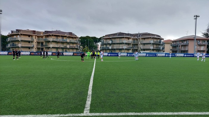 Calcio. Eccellenza. Tra mille polemiche, Pietra Ligure e Golfo Paradiso pareggiano 1-1