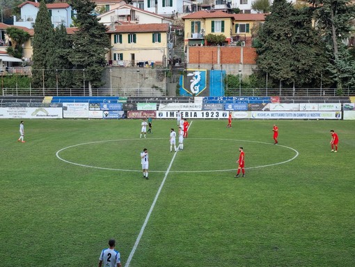 Calcio. Eccellenza, il derby è dell'Imperia: soffre ma vince contro un Taggia in dieci