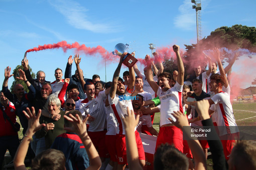 Calcio. Promozione. All'Ellena è festa per tutti, la San Francesco Loano per il campionato il Finale per la salvezza!