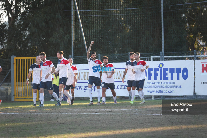 Calcio, Eccellenza. La San Francesco Loano torna a vincere, tre reti all'Athletic Club Albaro. Esordio con doppietta per Alessio Cargiolli