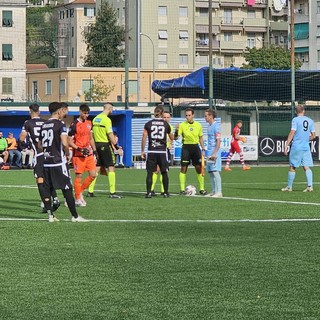 Calcio. Serie D: l'Albenga resiste fino al 95°, Dellepiane e Miracoli la puniscono a tempo praticamente scaduto, Ligorna vittorioso 2-0