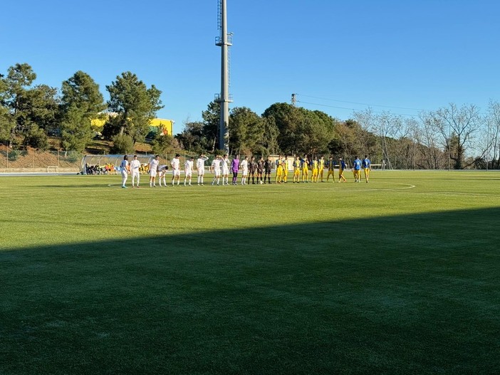 Calcio, Eccellenza: il Celle Varazze vince ancora, un gol di Battaglia regola 1-0 una buona Voltrese