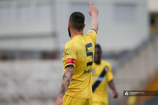 Calcio. Serie D, Savona ko a Forte dei Marmi, i biancoblù abbandonano la corsa ai playoff