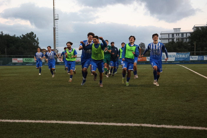 Calcio, Promozione. CERIALE SEI IMMENSO! Millesimo battuto di misura dopo piu di un'ora in dieci