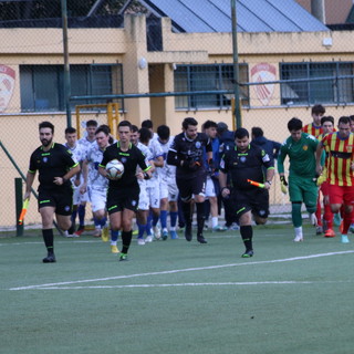 Calcio. Promozione. La battaglia del &quot;Borel&quot; al Ceriale, il Finale affonda ma recrimina per gli episodi dubbi