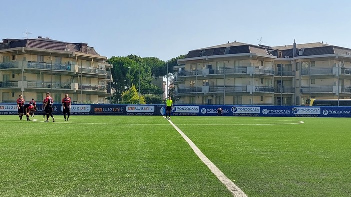 Calcio. Eccellenza. Partita folle al &quot;De Vincenzi&quot;, l'Arenzano batte 2-1 la squadra di Cocco