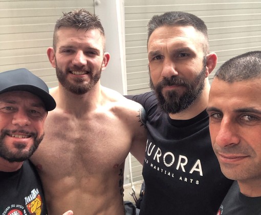 Il Kombat Team Alassio trionfa all'O2 Arena di Londra. Giacomo Michelis si impone nella Cage Warriors (FOTO)