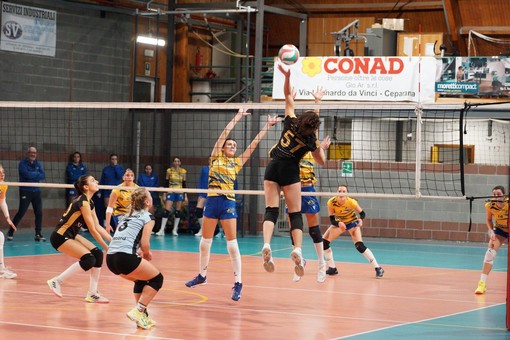 Pallavolo femminile: bella vittoria al tie-break per l'Hotel Villa Levi nella lunga trasferta di Ceparana