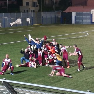 Calcio, Coppa Liguria di Prima Categoria. IL PONTELUNGO E' IN FINALE! BATTUTA 4-1 LA CAMPESE CON LE DOPPIETTE DI DADDI E SFINJARI