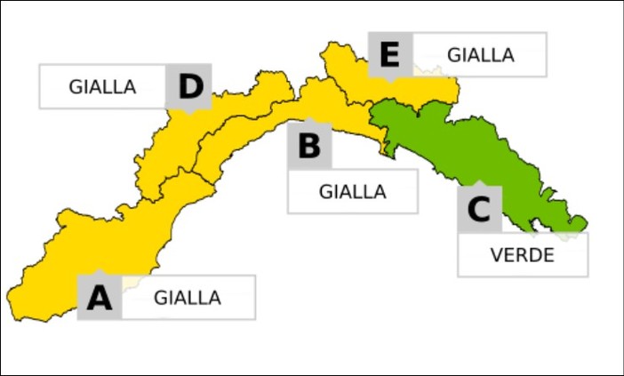 Tornano i temporali e l'allerta meteo. Il livello giallo a ponente scatta domani mattina