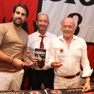 Alassio, presentato il libro “C’è solo un presidente” dedicato a Silvio Berlusconi: presenti gli autori Carlo Pellegatti e Peppe Di Stefano (FOTO)