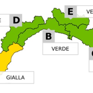 Emanata l'allerta gialla per il pomeriggio sul Ponente Ligure, confermato il programma dei campionati dilettantistici