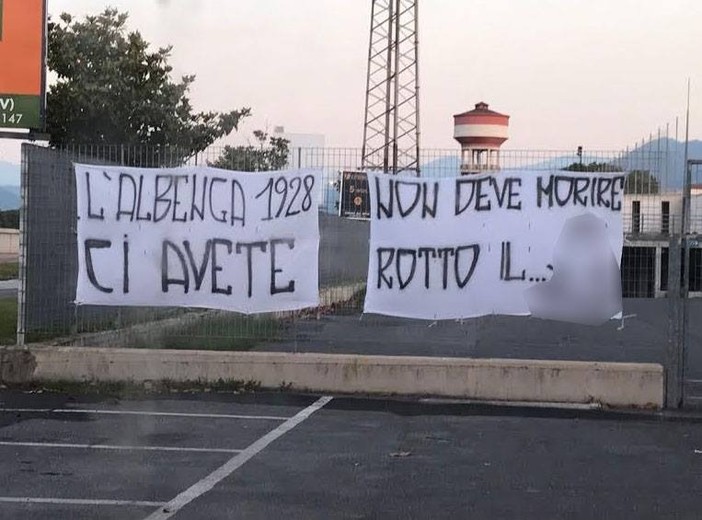 Calcio. I tifosi dell'Albenga non le mandano a dire: &quot;Ci avete rotto il c...&quot;