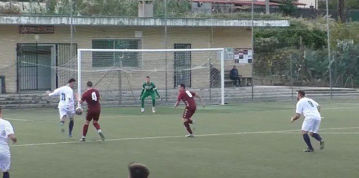 Calcio. Il Legino butta alle ortiche un ottimo primo tempo, il Ventimiglia colpisce nella ripresa con Sparma e Aretuso (VIDEO)