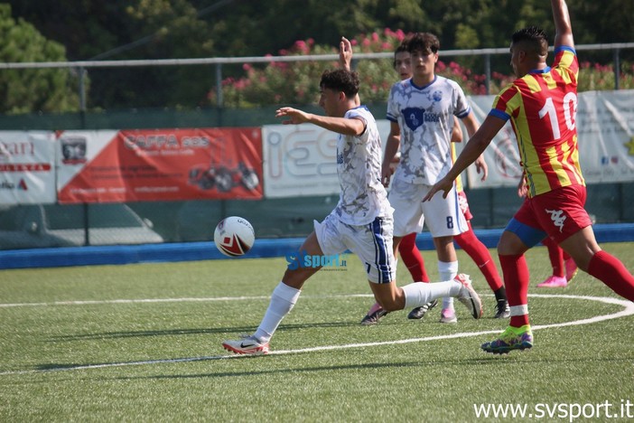 Calcio, Promozione. Loano - Pontelungo per rimanere in vetta. Test Sestrese per il Finale