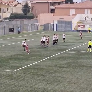 Calcio. La punizione di Sfinjari e l'inserimento di Rocca, ecco i gol di Pontelungo - Sampierdarenese (VIDEO)