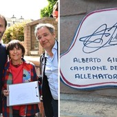 FOTONOTIZIA. Genoa, ecco la firma di mister Alberto Gilardino sul Muretto di Alassio