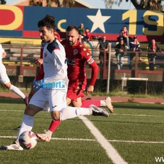 Calcio. Vado - Varese la decidono Capra e Barzotti, la sintesi del match (VIDEO)