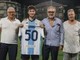 Calcio. Pietra Ligure. 50 volte Gimmy Insolito, il club lo celebra con un maglietta speciale