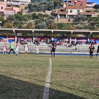 Calcio, Prima Categoria B. Il Borgio Verezzi non si ferma più, 3-1 all'Old Boys e quinta vittoria consecutiva