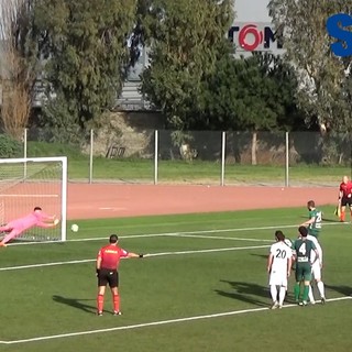 Calcio. Turbo Vado anche contro la Fezzanese. I gol del 3-0 ai verdi e il rigore parato da Fresia (VIDEO)