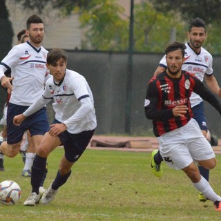 Calcio, Serie D. Un Vado decimato aspetta la Pro Settimo, l'Argentina di scena a Borgosesia