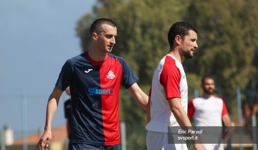 Calciomercato. Colpo Rocca in chiusura per il Pontelungo, in uscita i fratelli Favara