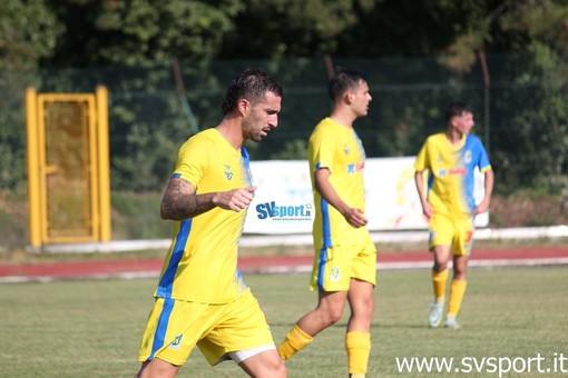 Calcio, Eccellenza. Si chiude un'estate rovente, alle 15:00 via al campionato!