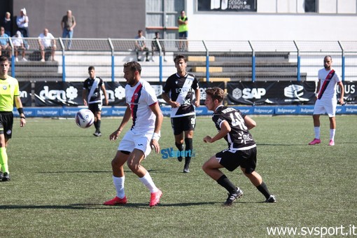 Calcio. Serie D. Nuova abbuffata di partite con il turno infrasettimanale: spicca Vado-Derthona, l'Albenga ospita il Pont Donnaz per tornare subito a correre