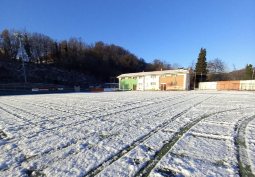 Calcio, Promozione. Carcarese - Praese rinviata, Corrent come una pista di pattinaggio