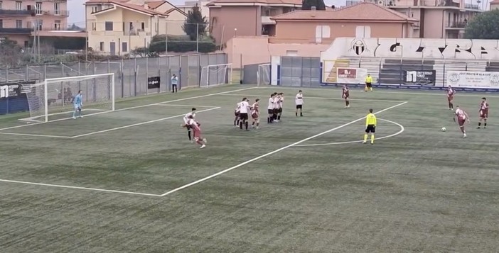 Calcio. La punizione di Sfinjari e l'inserimento di Rocca, ecco i gol di Pontelungo - Sampierdarenese (VIDEO)