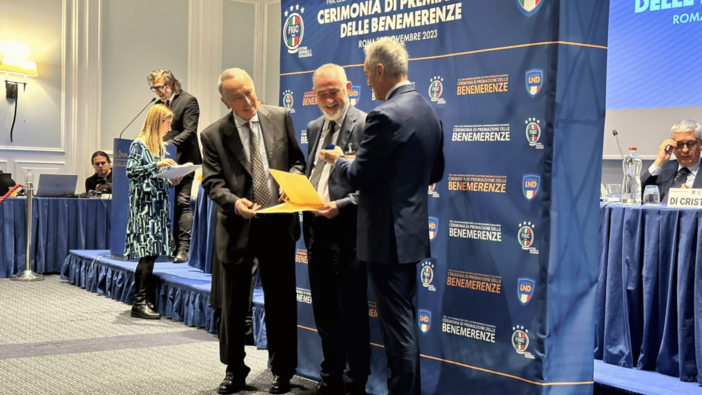 Calcio, Ligorna. Doppio compleanno biancazzurro, Benemerenze per Mancinelli e per il club del presidente Saracco