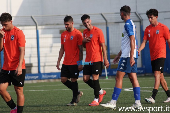 Calcio, Albenga. Domani l'amichevole con la Pro Vercelli. In caso di passaggio del turno in Coppa i bianconeri affronteranno il Bra