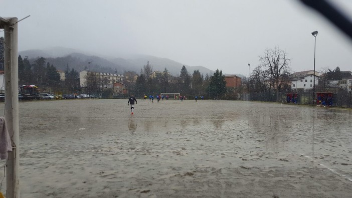 Calcio. Rocchettese. Condizioni proibitive contro il Sassello, ma mister Macchia  vuole il salto di qualità: &quot;Bisogna innalzare la soglia di attenzione&quot;