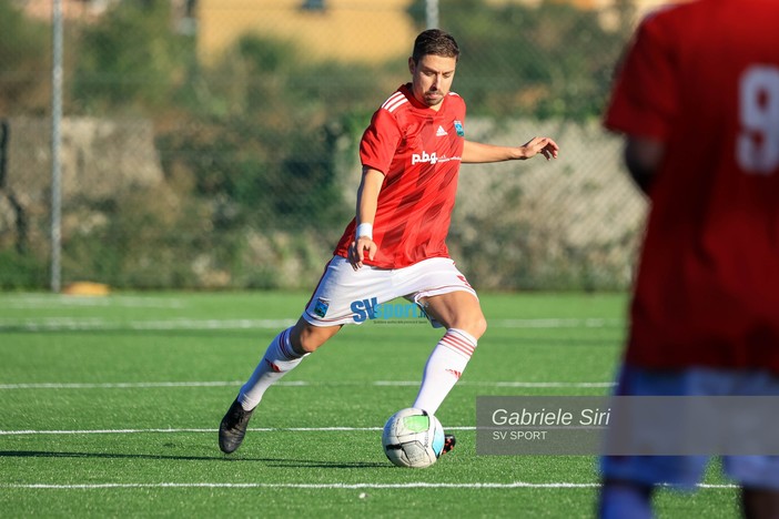 Calcio, Prima Categoria. Sempre Diana, l'Albissole in vetta dopo l'anticipo sulla Vadese. Il programma nei gironi A e B