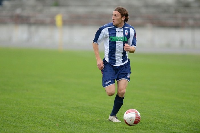 Luca Cattaneo, 10 anni fa, con la maglia del Savona