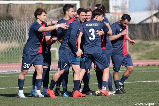 Calcio. Il Vado fa sua l'amichevole contro l'Under 19 ligure, linea verde per le reti rossoblu