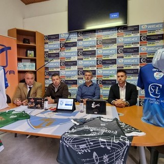 Calcio, Serie D. Andrea Caverzan è il nuovo allenatore della Sanremese (VIDEO)