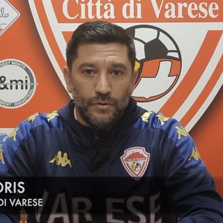 Calcio, Varese. La dedica di mister Floris dopo l'1-0 al Vado: &quot;La vittoria è per Antonio Montanaro&quot; (VIDEO)