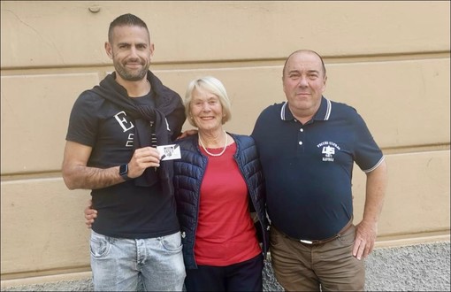 Calcio, Città di Savona. Anche Francesco Virdis sottoscrive la tessera di sostenitore del nuovo club biancoblu