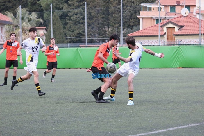 Calcio, Prima Categoria A. Incrocio salvezza al Riva, alle 15.00 via all'anticipo tra Vadino e Dego