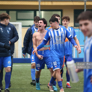 Calcio, Promozione. Al Merlo succede di tutto ma è il Ceriale a far suoi i tre punti, il rigore di Pescio fa esultare i biancoblu contro il Ventimiglia