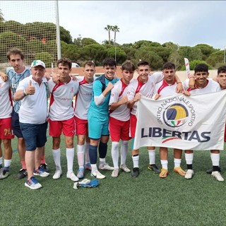 Calcio. Gli auguri per le festività natalizie dalla Cantera Torre de Leon