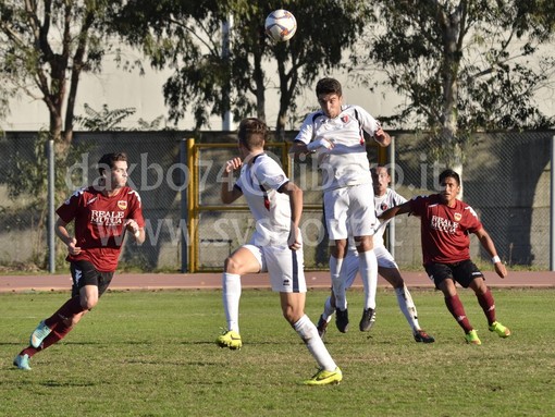 Calcio, Serie D: il Vado prova a riemergere dalla palude playout, l'Argentina prova a picchettare il quinto posto