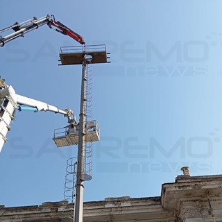 Sanremo: smontate in una settimana le 'torri faro' dello stadio comunale, ora è nuovamente agibile